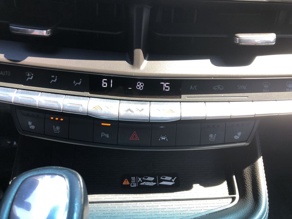 2023 Cadillac CT4