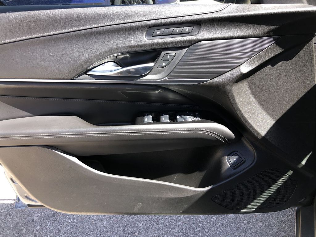 2023 Cadillac CT4