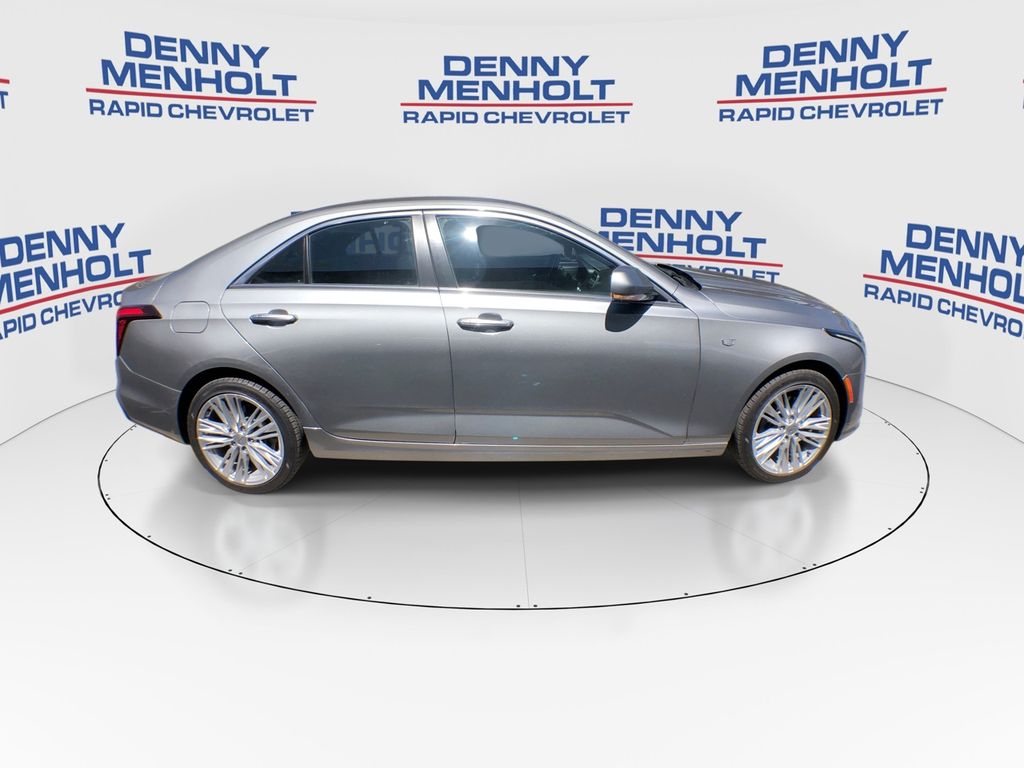 2023 Cadillac CT4