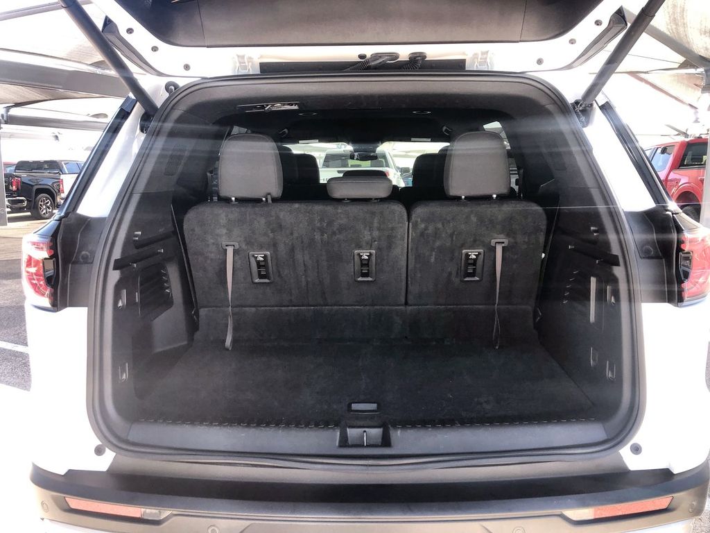 2025 GMC Acadia