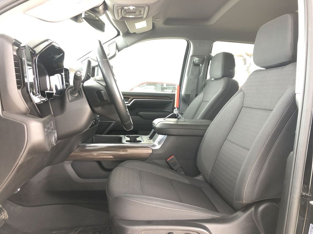 2025 Chevrolet Silverado 3500
