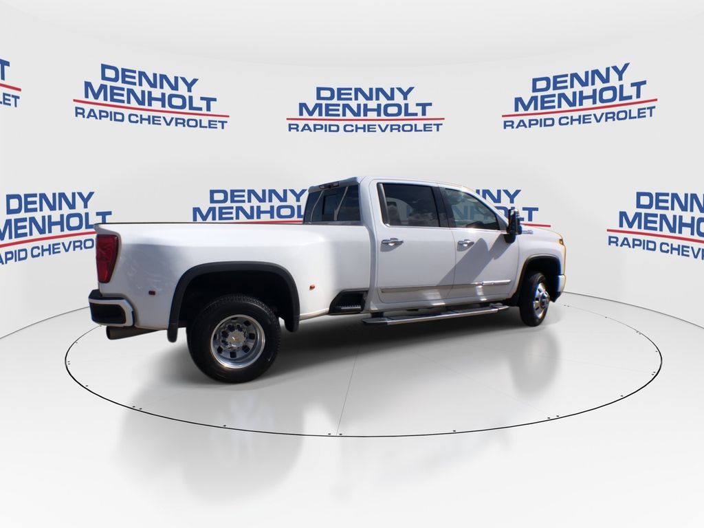 2024 Chevrolet Silverado 3500