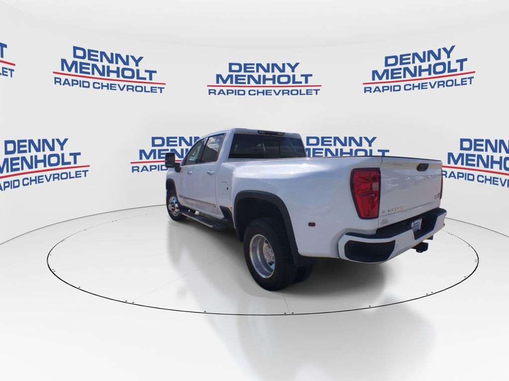 2024 Chevrolet Silverado 3500