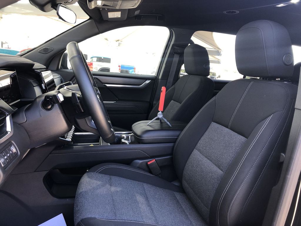 2025 GMC Acadia