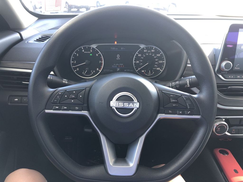 2025 Nissan Altima