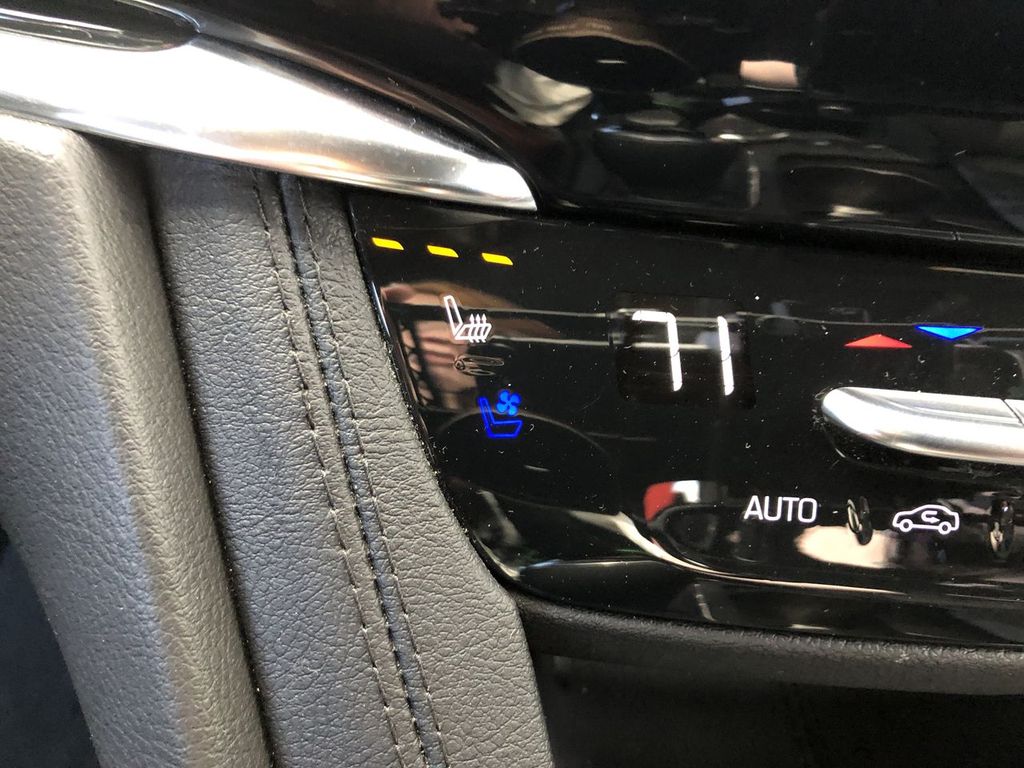 2024 Cadillac XT6