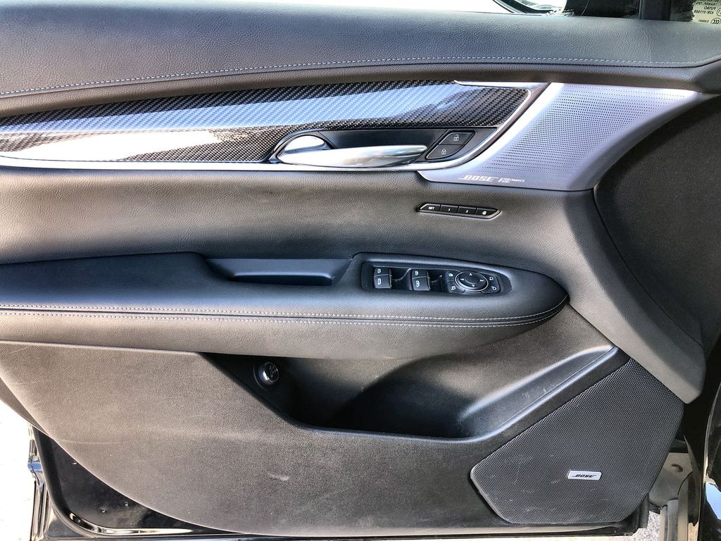 2024 Cadillac XT6