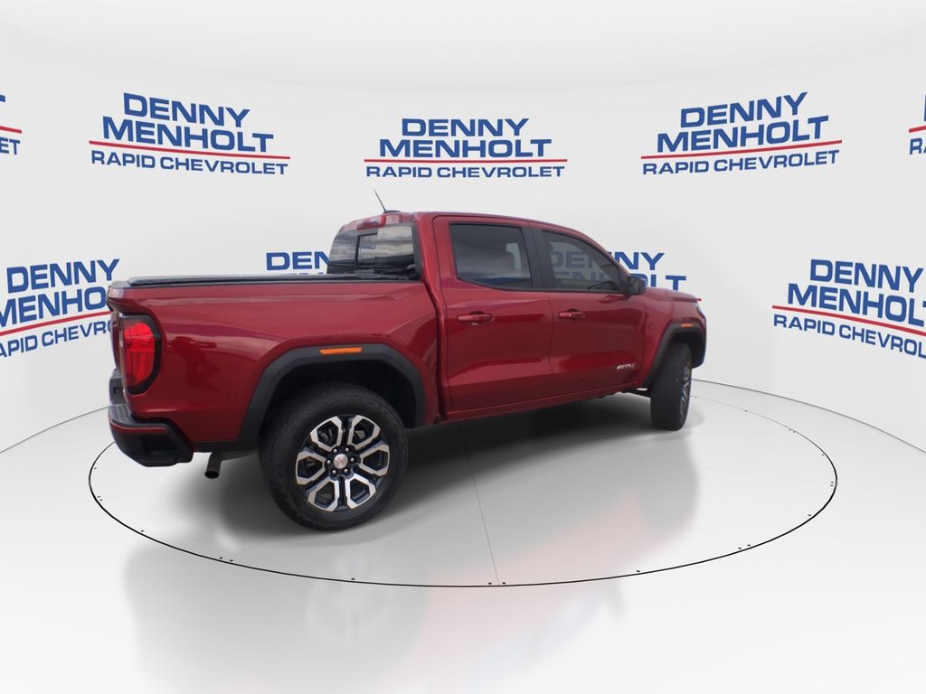 2024 GMC Canyon