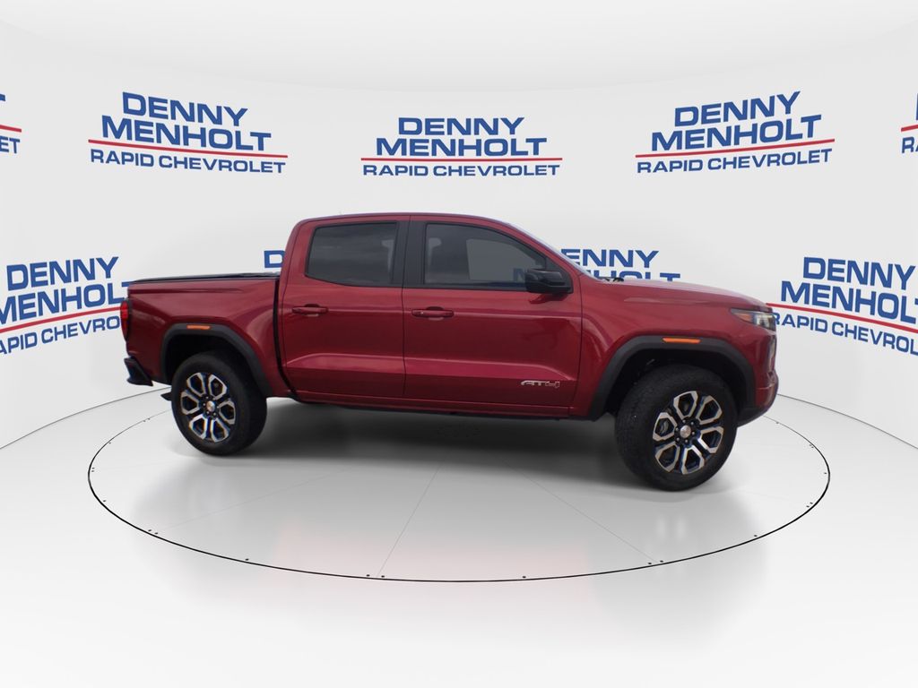 2024 GMC Canyon