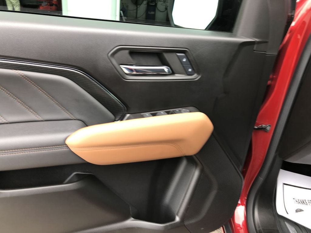 2024 GMC Canyon