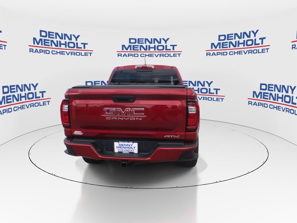 2024 GMC Canyon