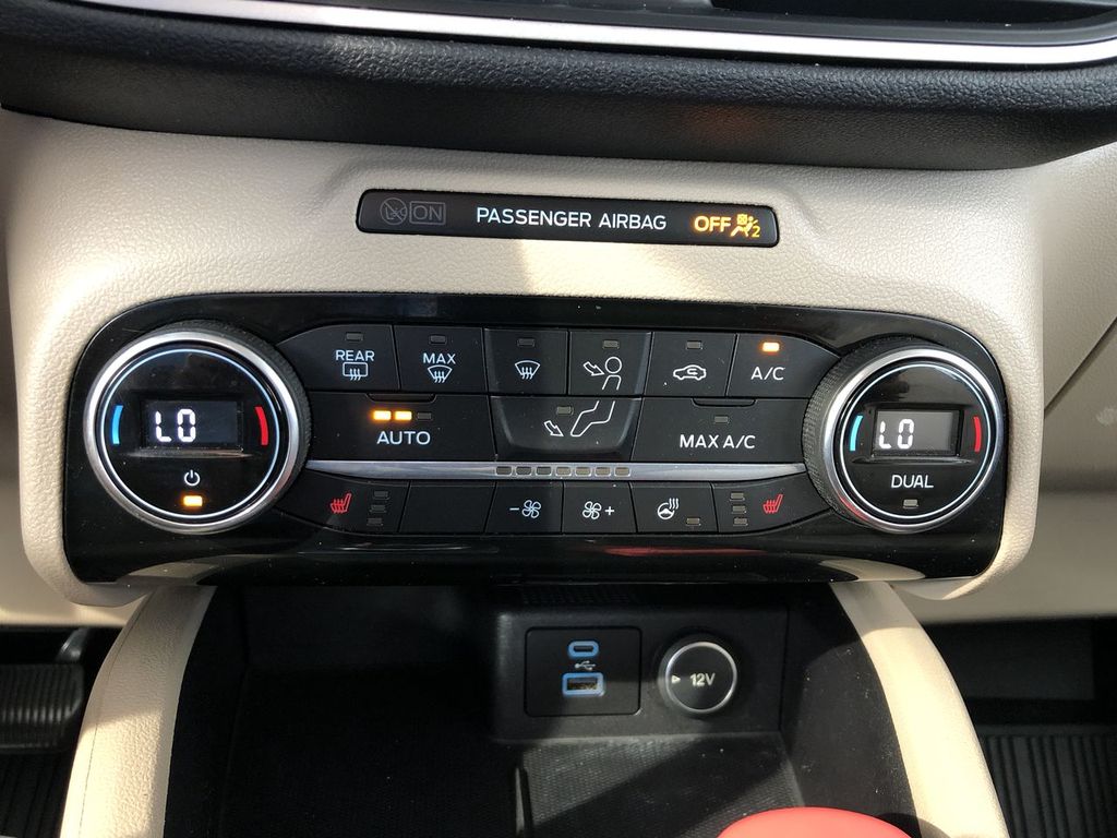 2021 Ford Escape Hybrid