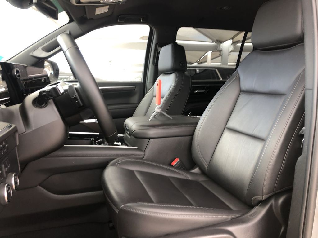 2025 Chevrolet Suburban