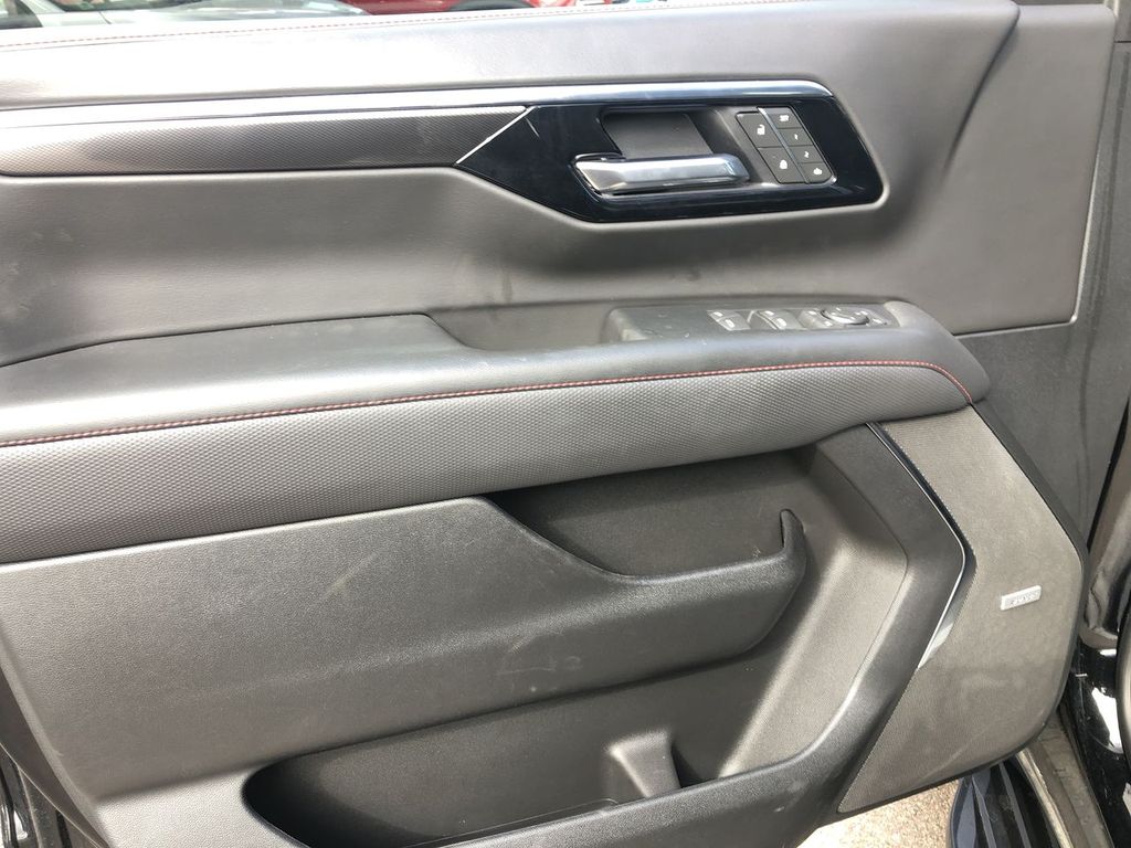 2025 Chevrolet Suburban