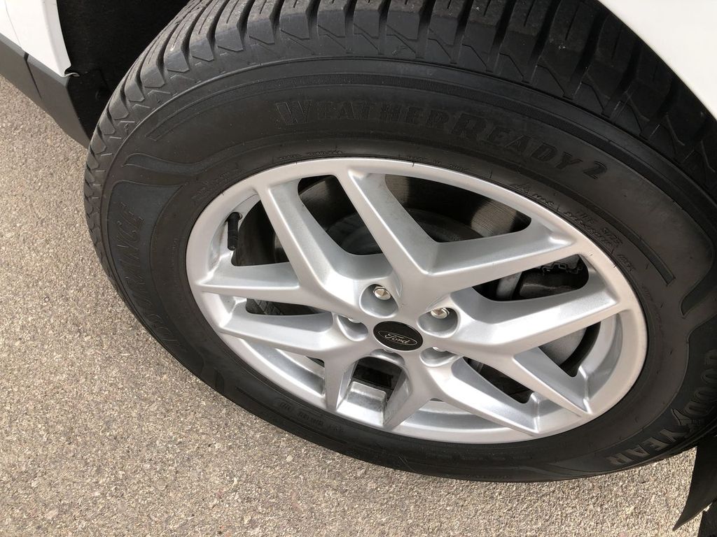 2023 Ford Edge