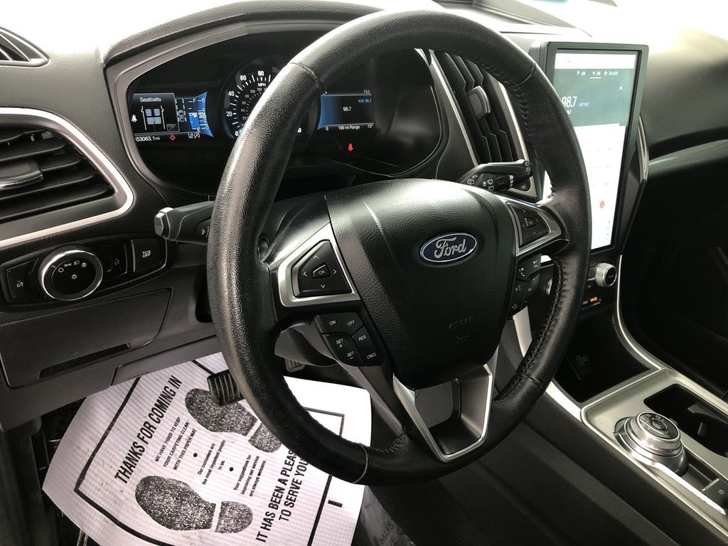 2023 Ford Edge