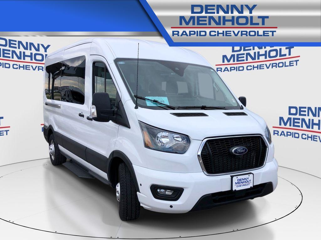 Used 2025 Ford Transit Wagon XLT Crossovers