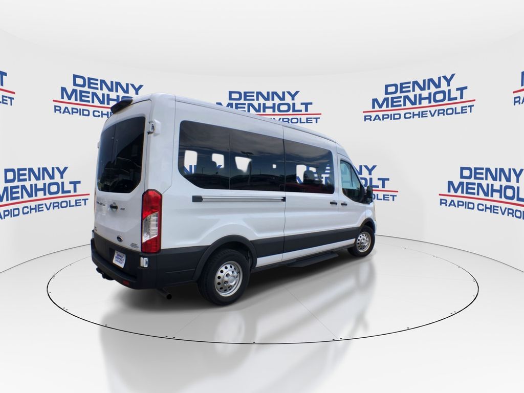 2025 Ford Transit Wagon