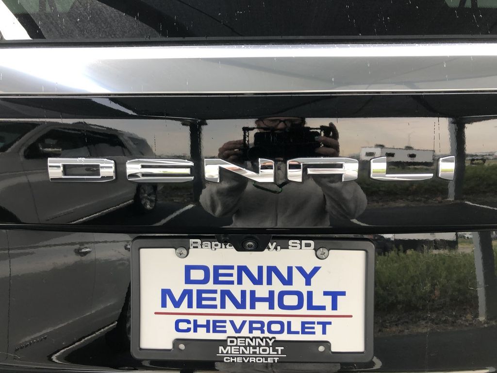 2025 GMC Yukon XL
