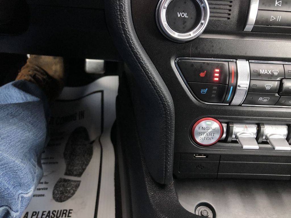 2019 Ford Mustang