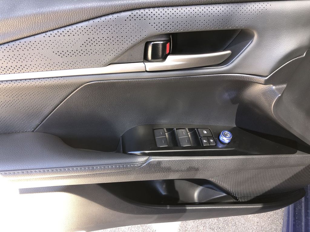 2025 Toyota Camry Hybrid