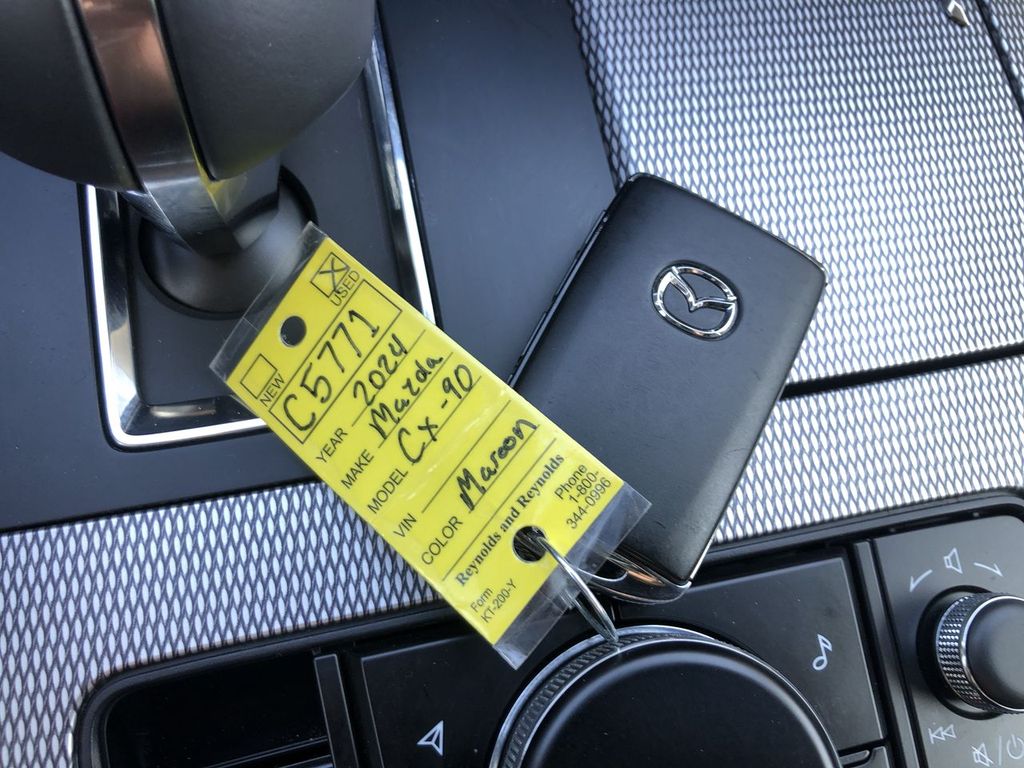 2024 Mazda CX-90