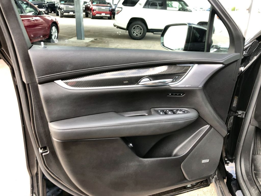 2020 Cadillac XT6