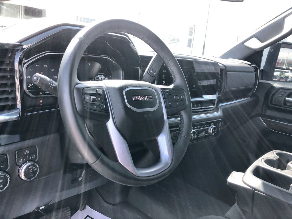 2025 GMC Sierra 2500