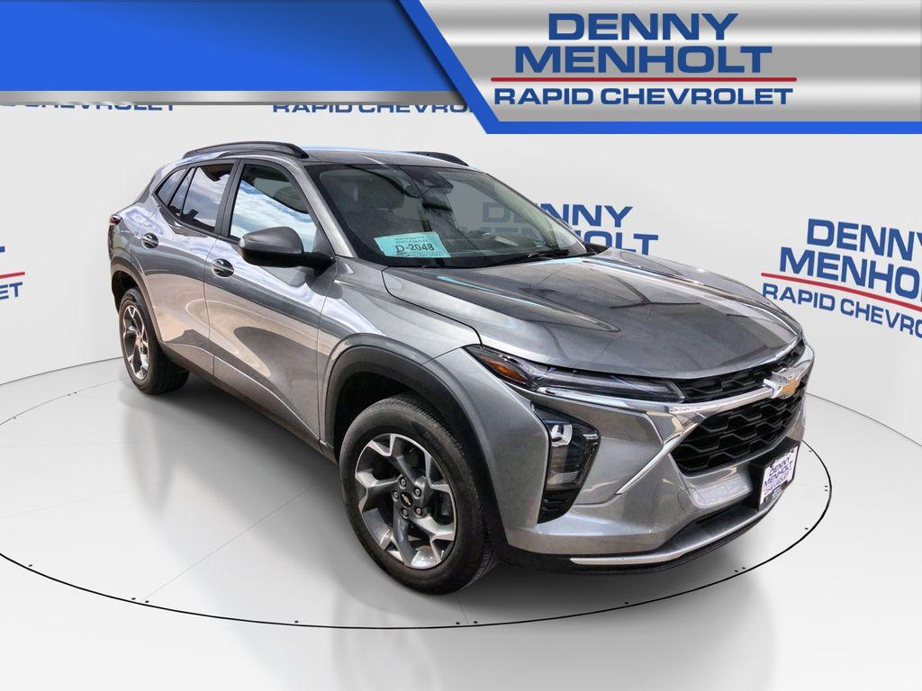 Used 2025 Chevrolet Trax LT SUVs