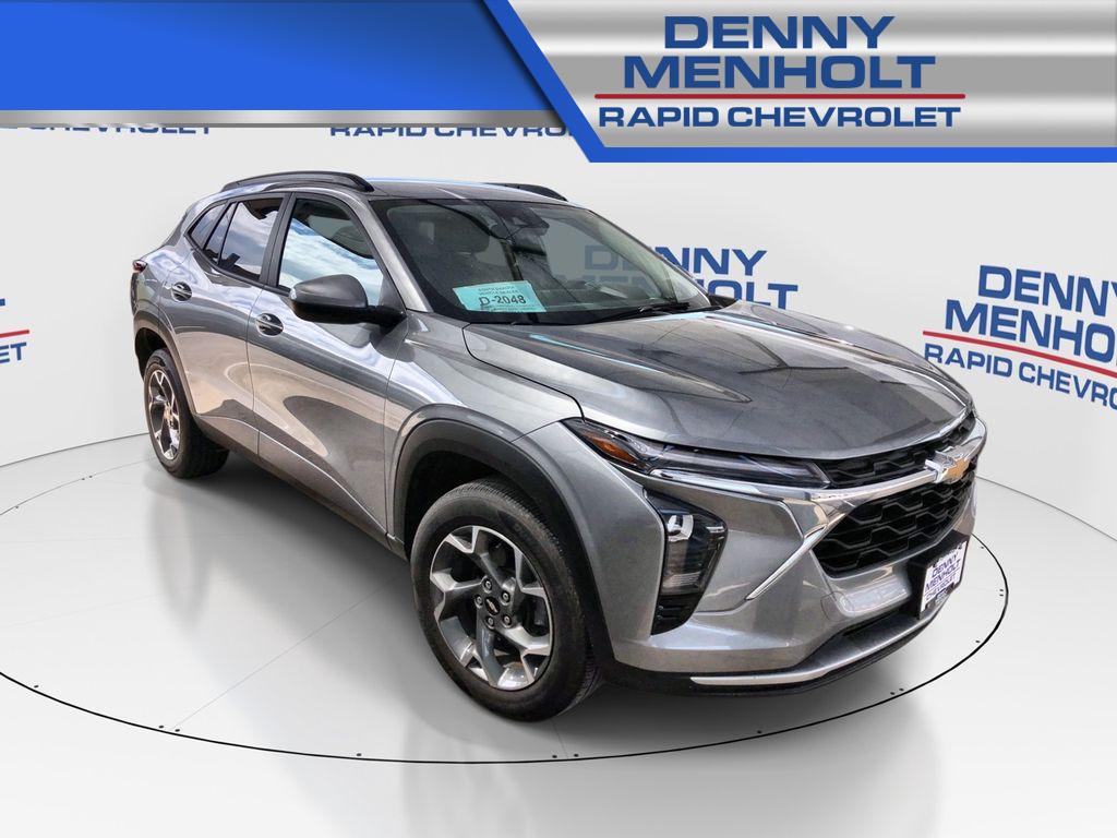 Used 2025 Chevrolet Trax LT SUVs