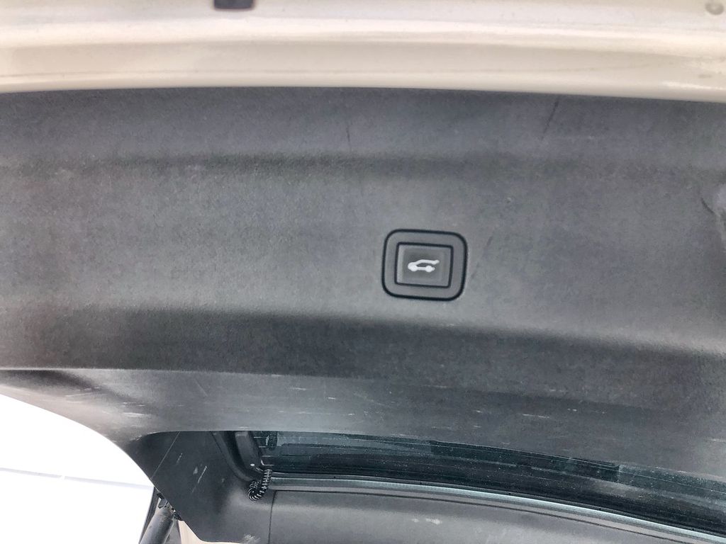 2025 GMC Yukon