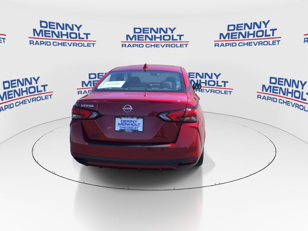2025 Nissan Versa