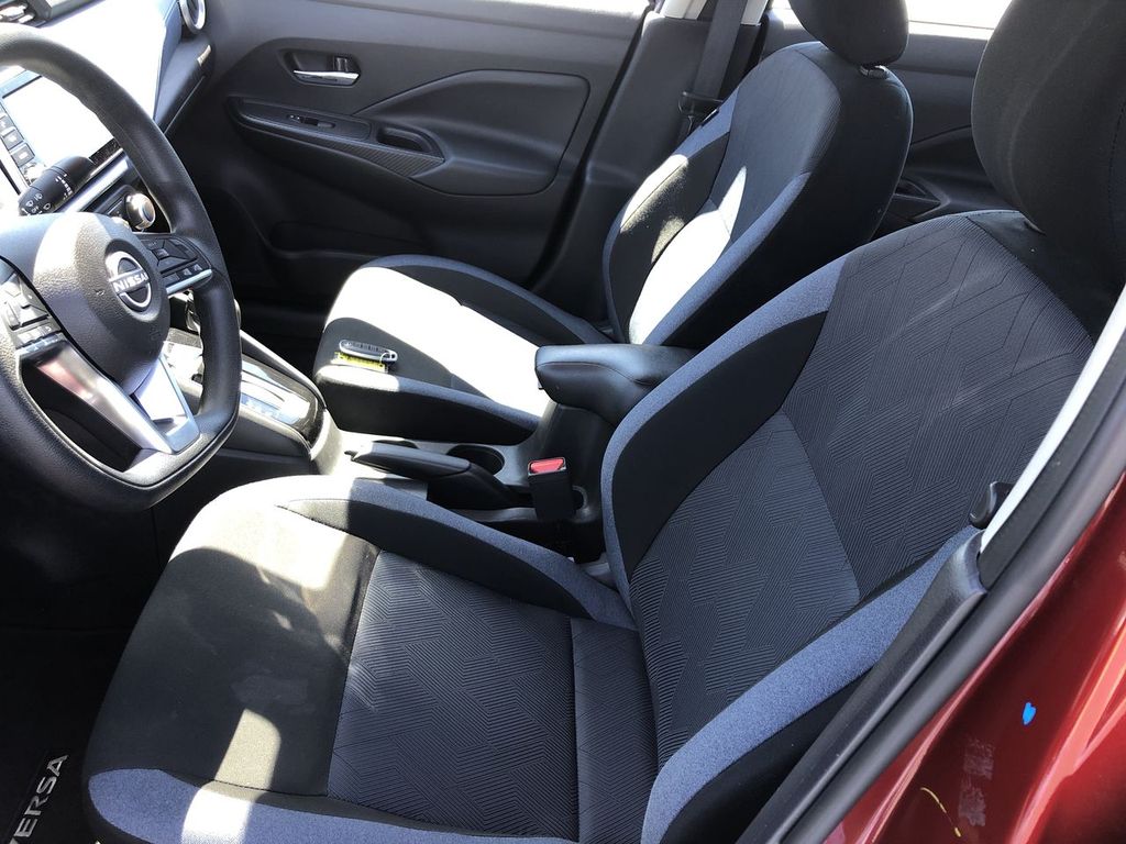 2025 Nissan Versa