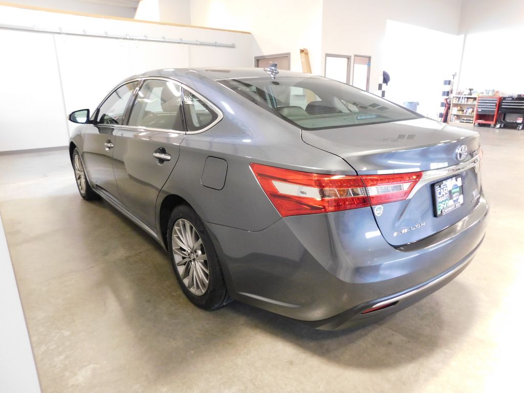 2018 Toyota Avalon Hybrid