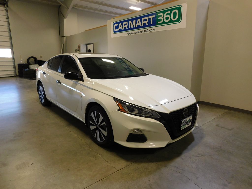 Used 2022 Nissan Altima 2.5 SV Car