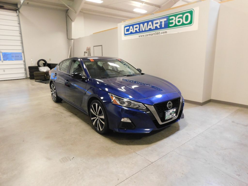 Used 2022 Nissan Altima 2.5 SR Car