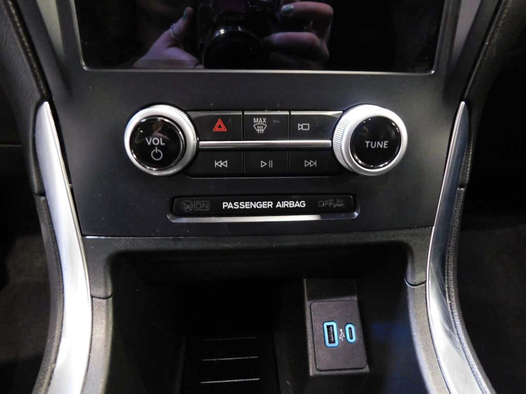 2022 Ford Edge