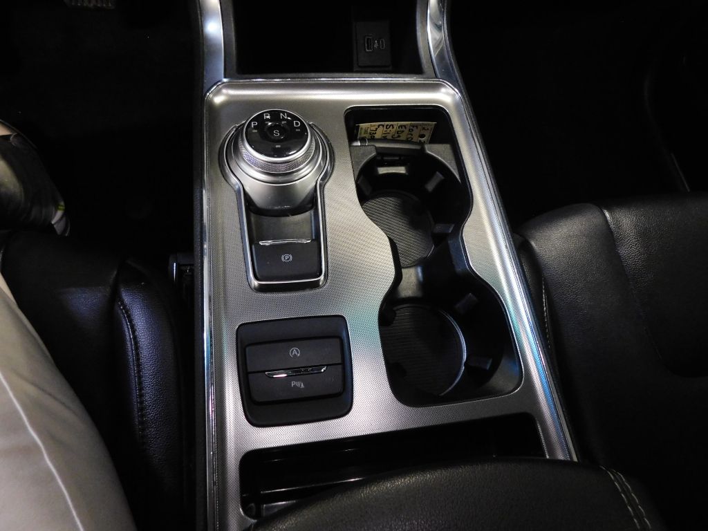 2022 Ford Edge