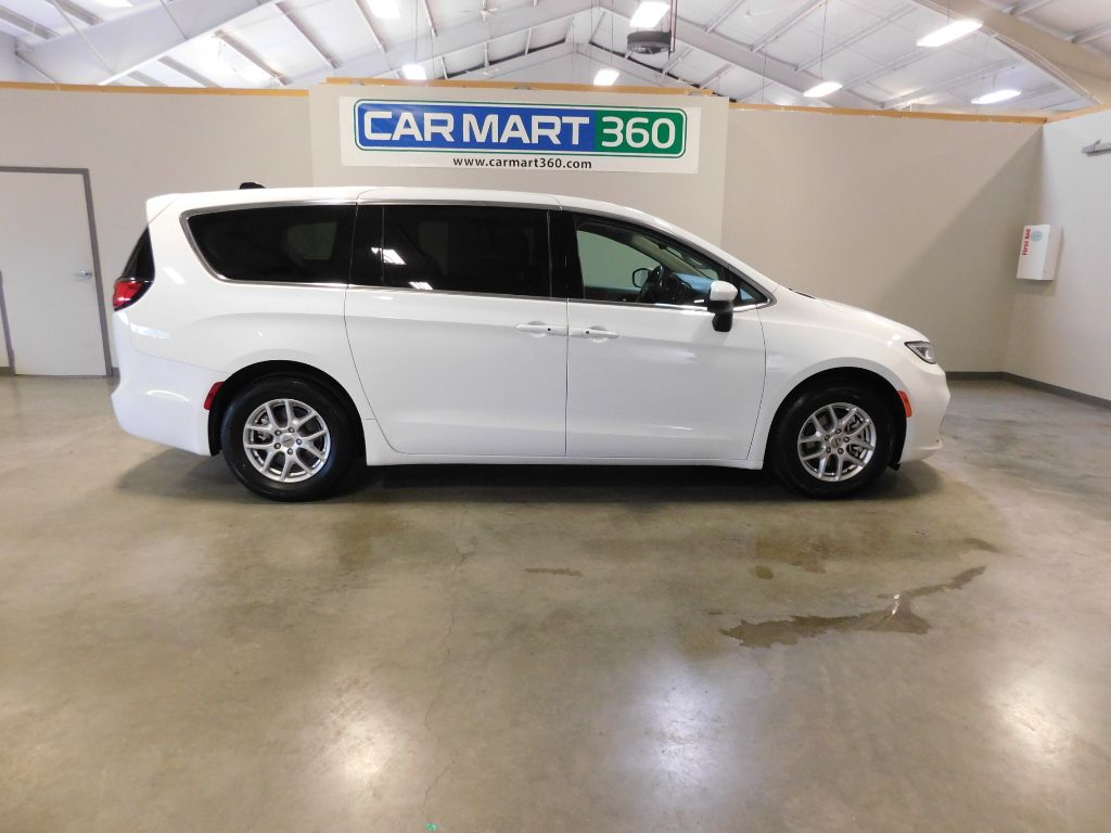 2023 Chrysler Pacifica