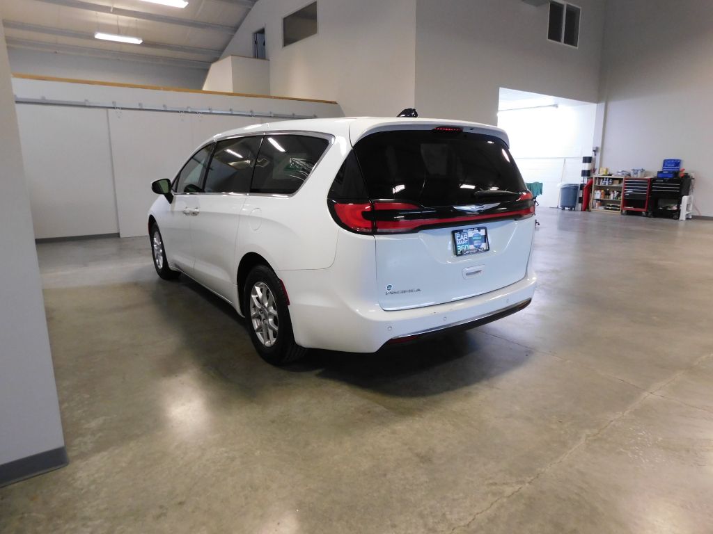 2023 Chrysler Pacifica