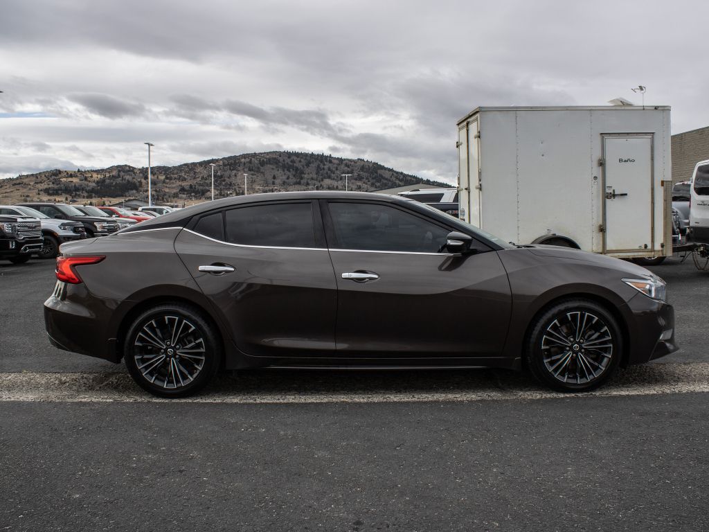 2016 Nissan Maxima