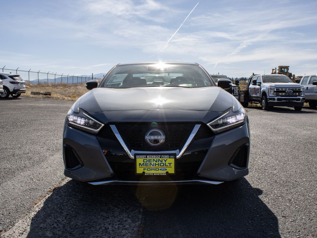 2023 Nissan Maxima