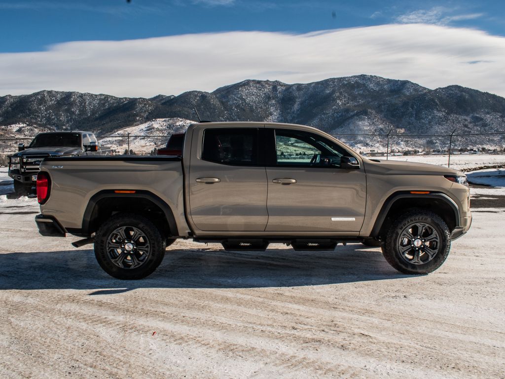 2023 GMC Canyon