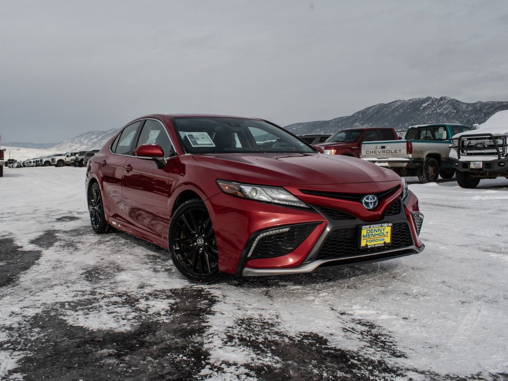 2024 Toyota Camry Hybrid