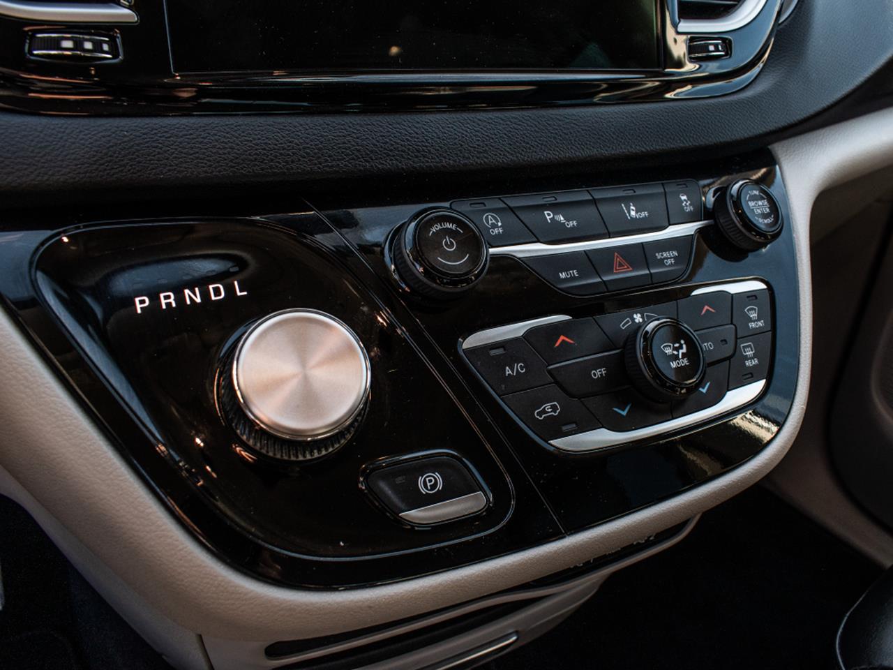 2024 Chrysler Pacifica