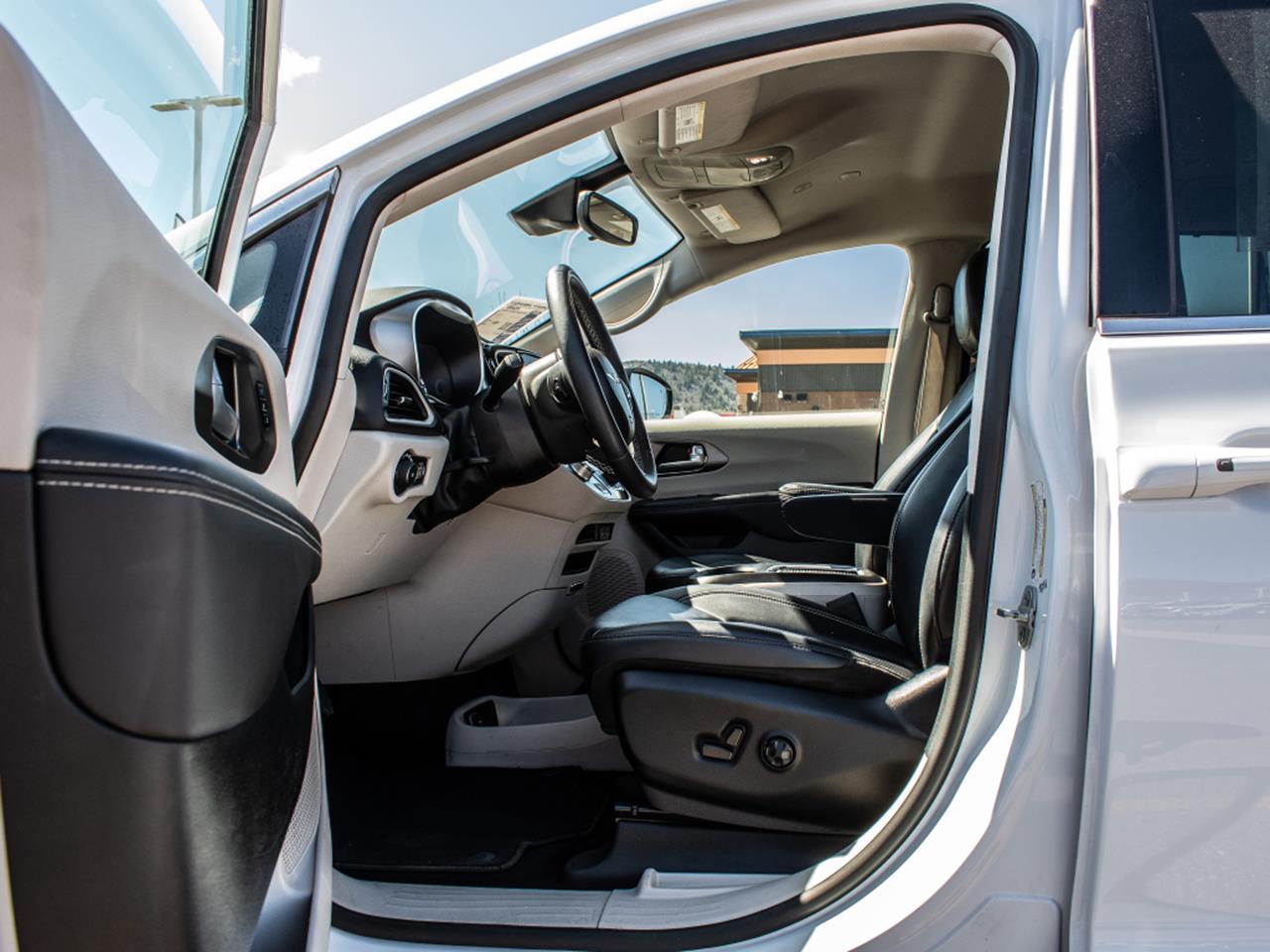 2024 Chrysler Pacifica