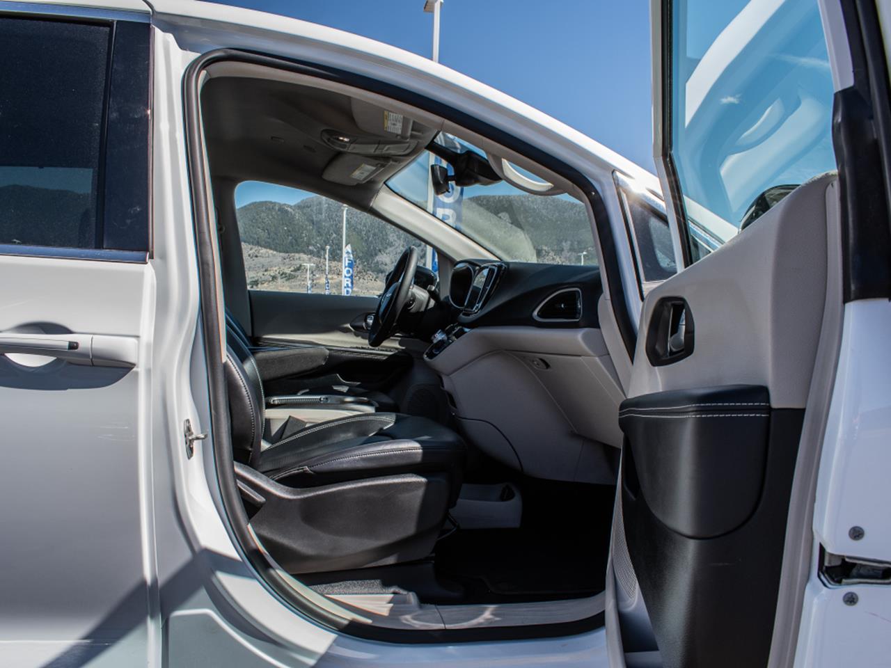 2024 Chrysler Pacifica