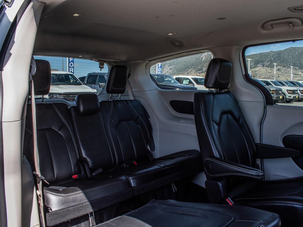 2024 Chrysler Pacifica