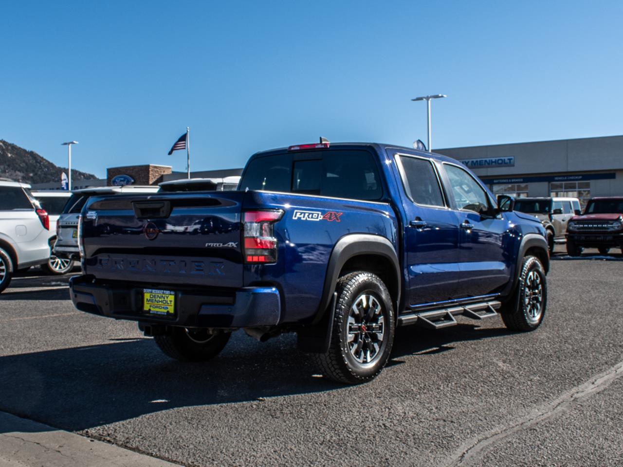 2023 Nissan Frontier