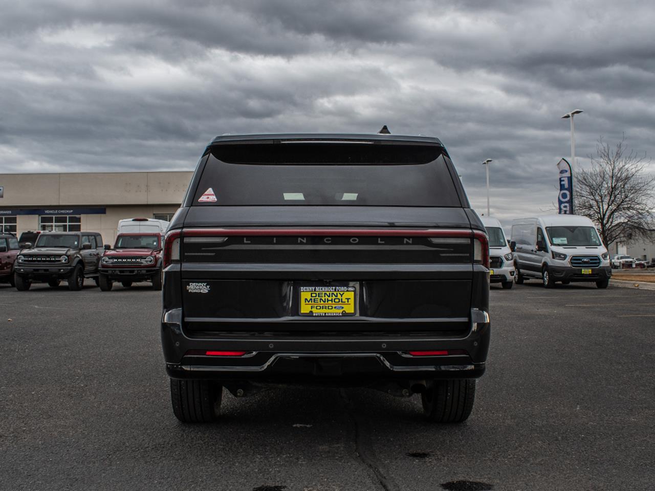 2025 Lincoln Navigator L